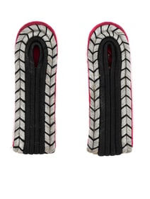A PAIR OF WW2 GERMAN FEUERSCHUTZPOLIZEI SHOULDER BOARDS