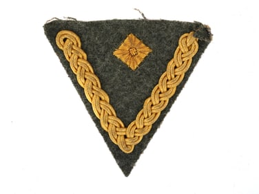A WW2 KRIEGSMARINE NCO TUNIC SLEEVE PATCH, ISSUE 1936-42