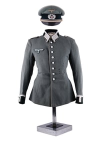 A GERMAN WEHRMACHT ARMY OBERLEUTNANT DRESS TUNIC AND VISOR CAP