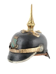 A PRUSSIAN GERMAN WW1 ERA FIRE BRIGADE OFFICER'S PICKELHAUBE