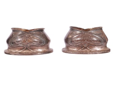 A PAIR OF RUSSIAN ART NOUVEAU PARCEL-GILT SILVER SALT CELLARS BY LORIE