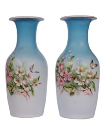 A PAIR OF RUSSIAN GARDNER HAND-PAINTED AND GILT PORCELAIN VASES