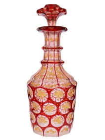 A LARGE RUSSIAN RUBY RED GLASS DECANTER WITH CUT TO CLEAR AND GILT DECOR, 19TH CEN.