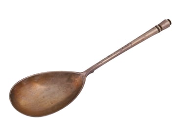 A RUSSIAN PARCEL-GILT SILVER SPOON, KHLEBNIKOV, MOSCOW, C. 1897