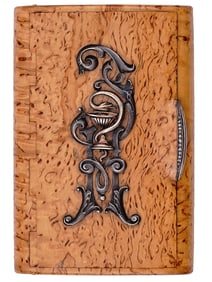 A FABERGE RUSSIAN SILVER-MOUNTED KARELIAN BIRCH WOOD CIGARETTE CASE SET WITH DIAMONDS, C. 1900