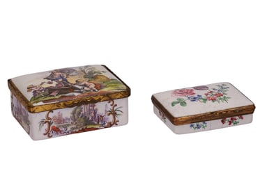 A PAIR OF CONTINENTAL ENAMELED COPPER SNUFF BOXES, ENGLAND, 18 CENTURY
