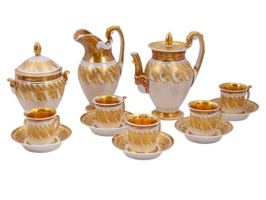 A SCHOELCHER PORCELAIN FACTORY, HAND-PAINTED PORCELAIN SET, EARLY 19TH CENTURY