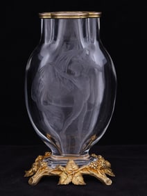 A FINE ENGRAVED GLASS VASE WITH GILT-SILVER MOUNTS, 19TH CENTURY