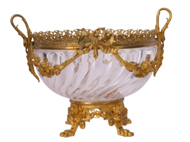 A FRENCH GILT-BRONZE AND CUT CRYSTAL CENTERPIECE, LATE 19TH CENTURY