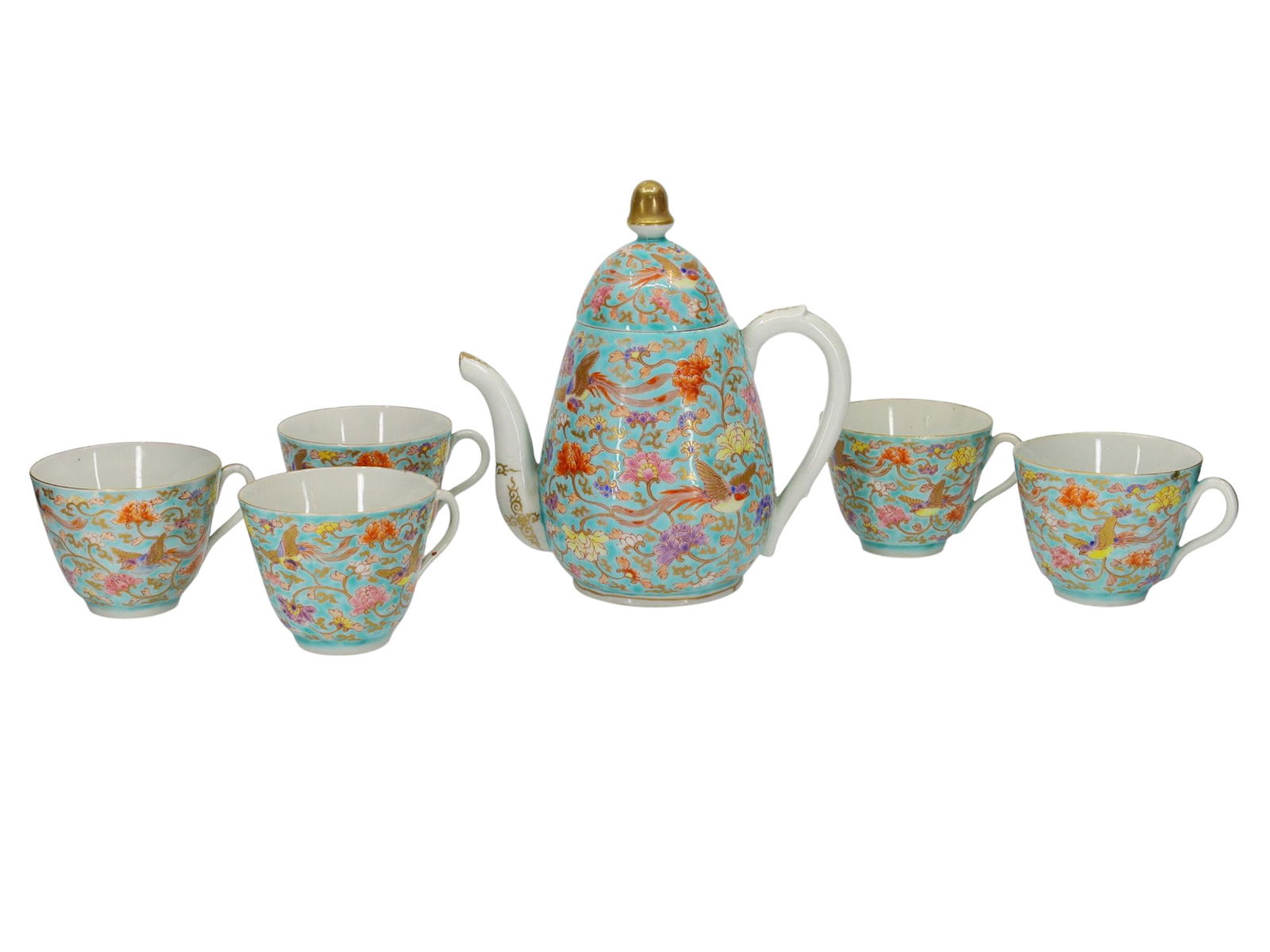 A CHINESE EXPORT HAND-PAINTED PORCELAIN TEA SET, CA. 1880 (1 of 8)