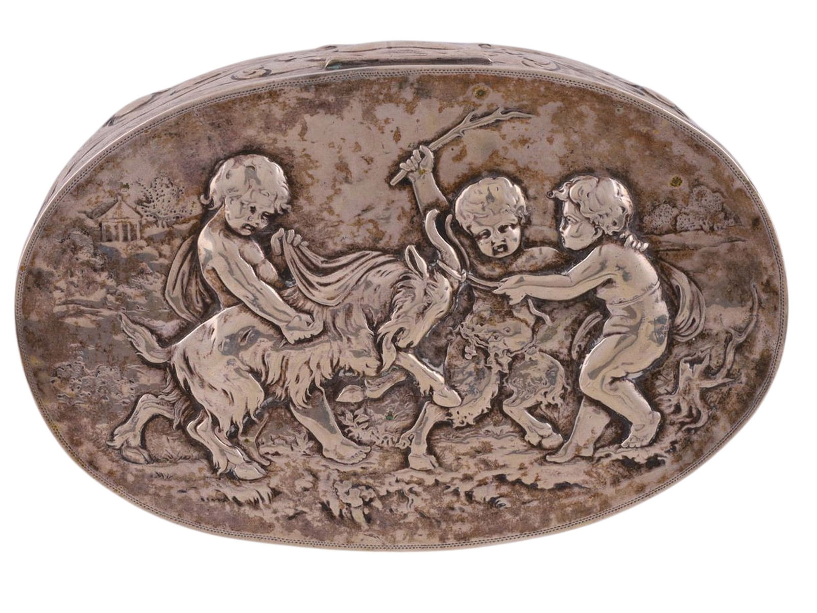 A EUROPEAN SILVER LIDDED BOX, 19TH CENTURY (1 of 7)