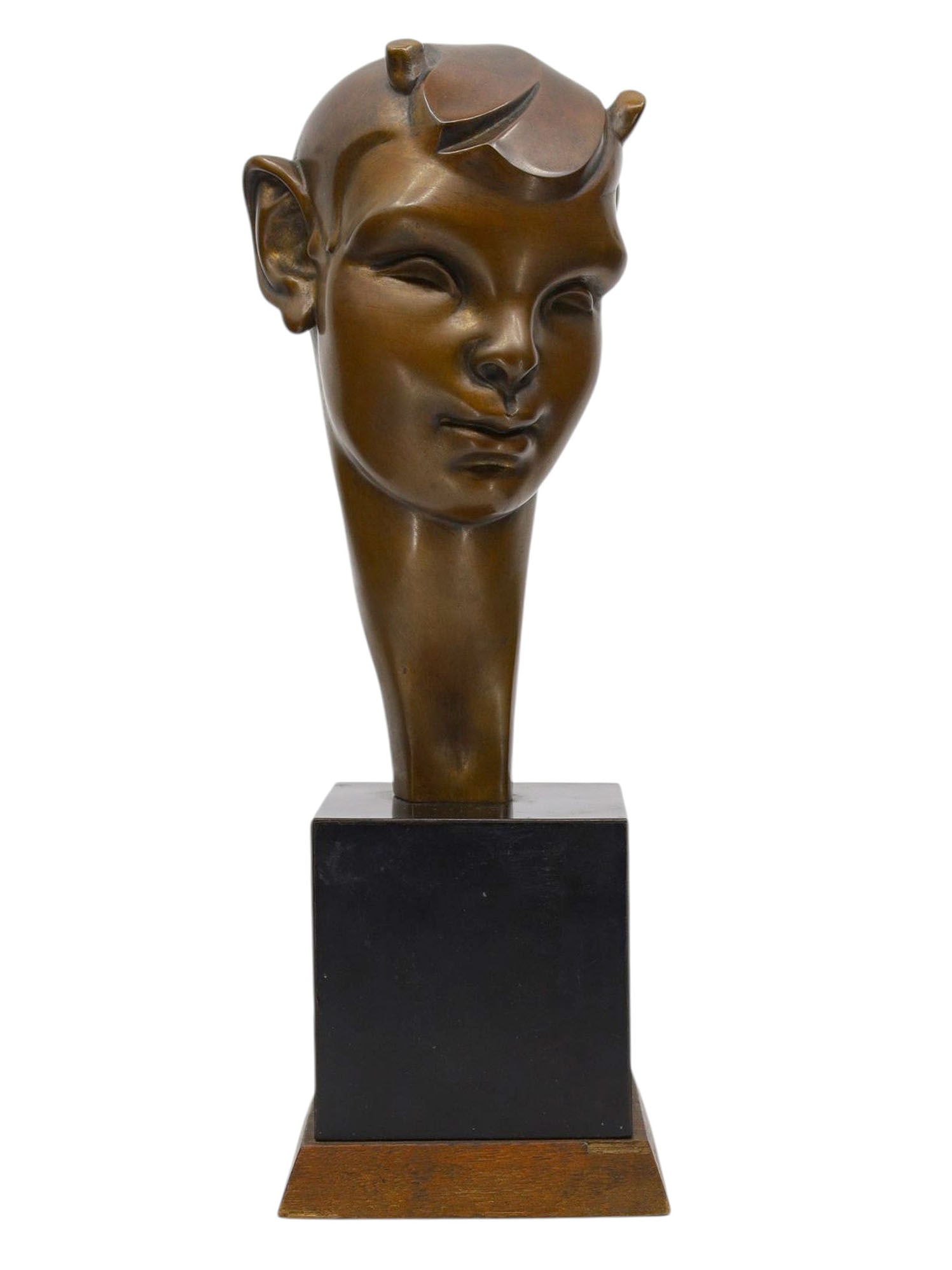 A FRED PRESS (1919-2012) SIGNED BRONZE BUST OF A FAWN, 20TH CEN. (1 of 9)