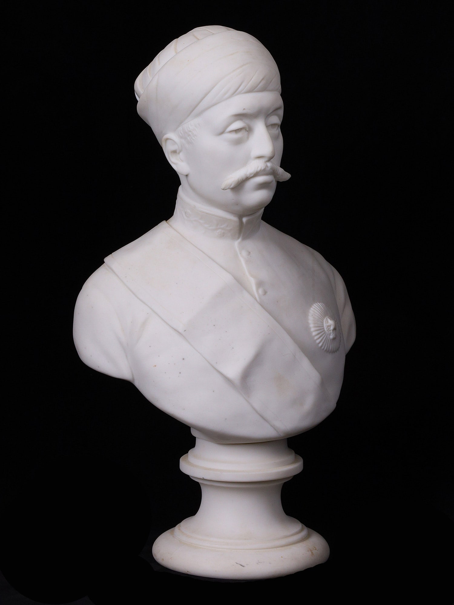A MINTON PARIAN-WARE BUST OF AN INDIAN MAN, VICTORIAN ENGLAND, 19TH CEN. (1 of 5)