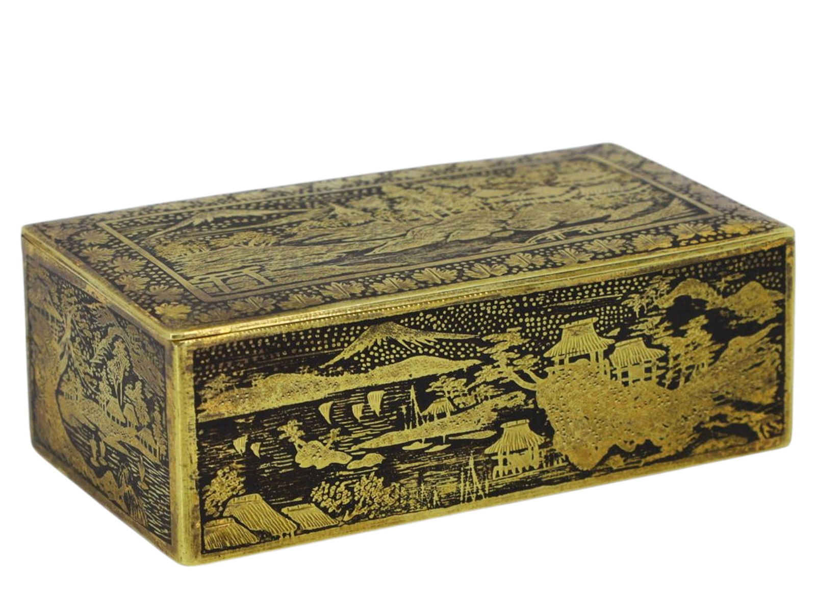 A JAPANESE KOMAI GILT INKWELL BOX, MEJI ERA, LATE 19TH CENTURY (1 of 8)