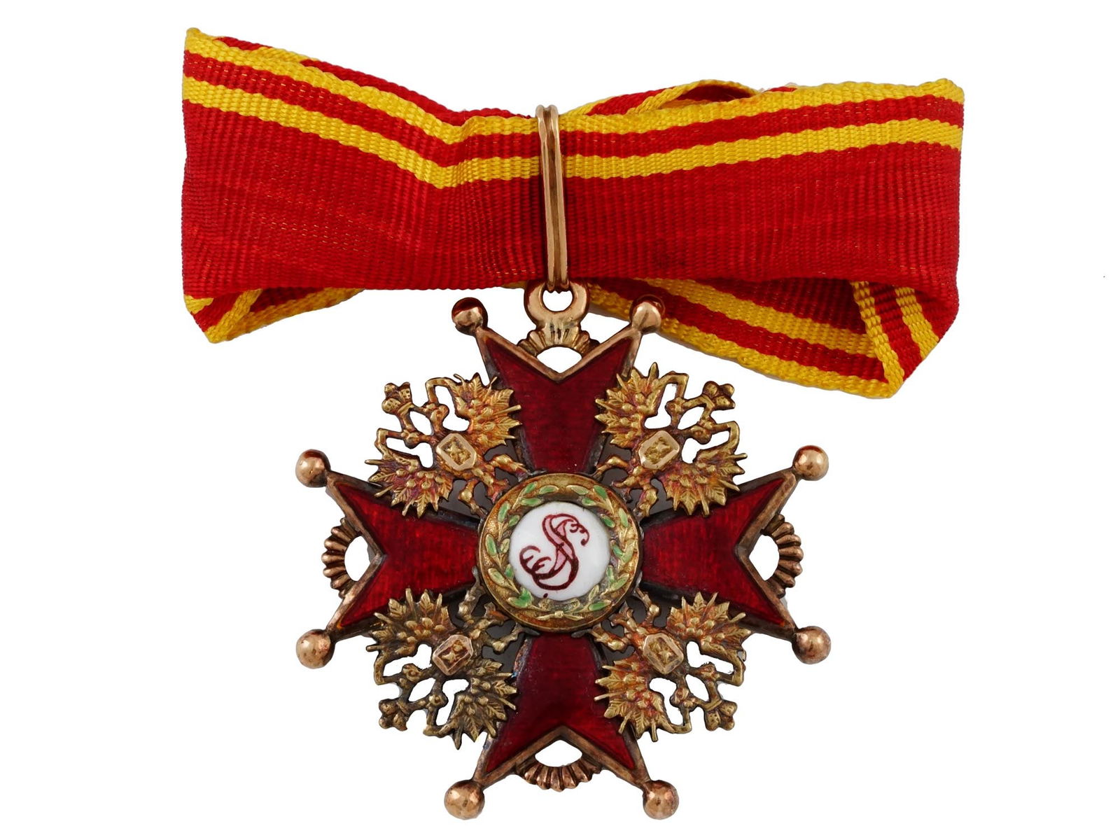 A RUSSIAN ORDER OF ST. STANISLAUS 3RD CLASS IN GOLD WITH RIBBON, CA. 1900 (1 of 7)