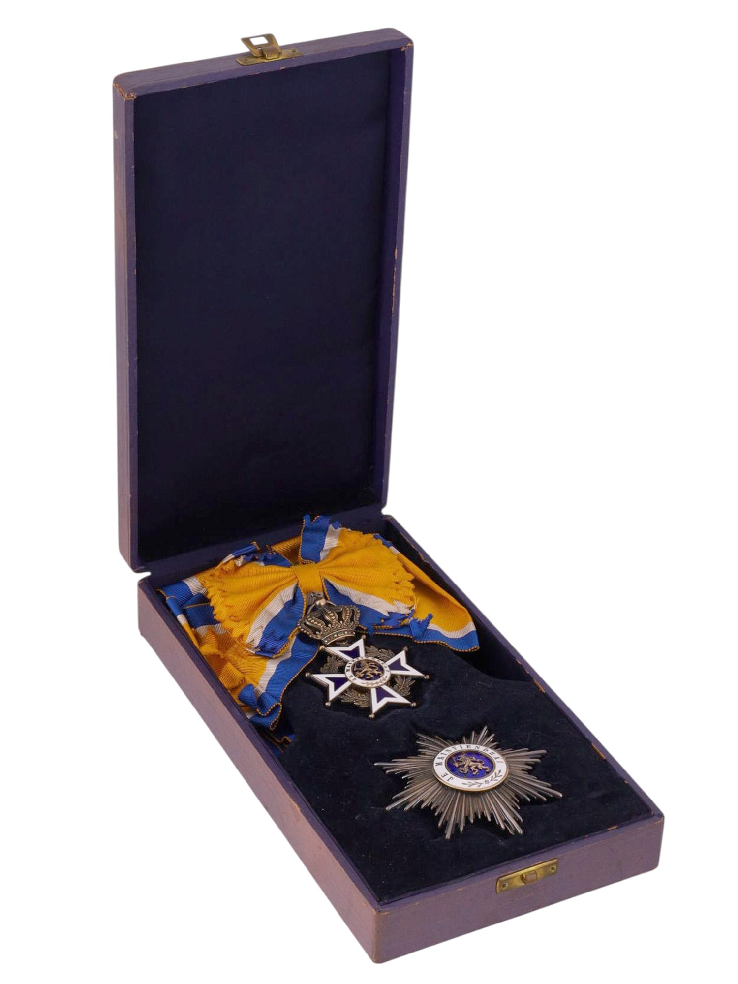 A DUTCH ORDER OF ORANGE NASSAU, GRAND CROSS CASED SET: A Dutch Order of Orange Nassau, Grand Cross set. The cross and breast star are in the original case with a gilt embossed crown on the lid as well as velvet lining, original ribbon. Both the cross, and