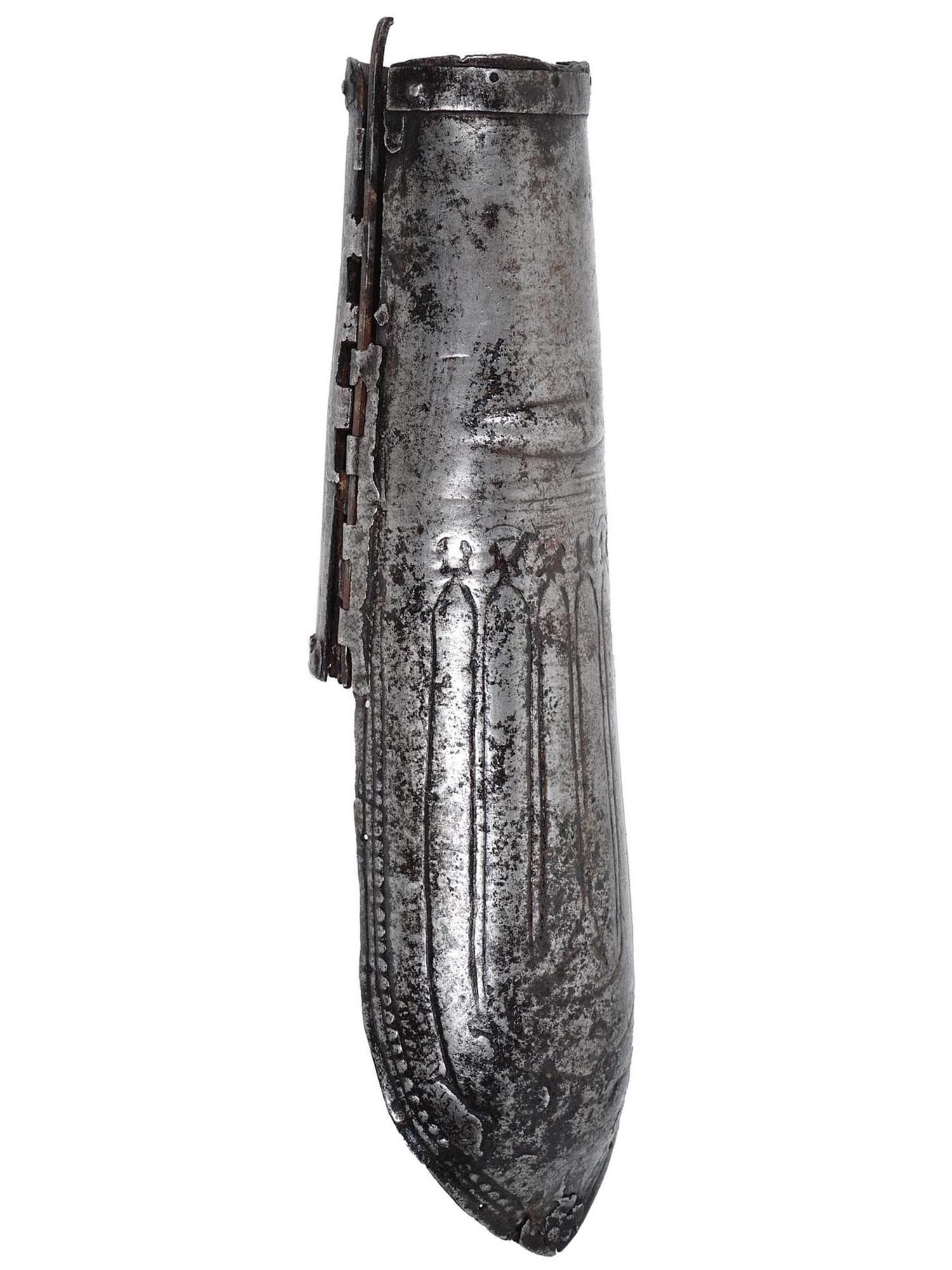A RARE INDIAN BAZUBAND ARM GUARD, 18TH CENTURY: A rare Indian arm guard, or bazu band, is made of hand-hammered steel and hand-chiseled over its full surface with decorations. Hinges hold the back and front pieces with original pins. India - 18th C