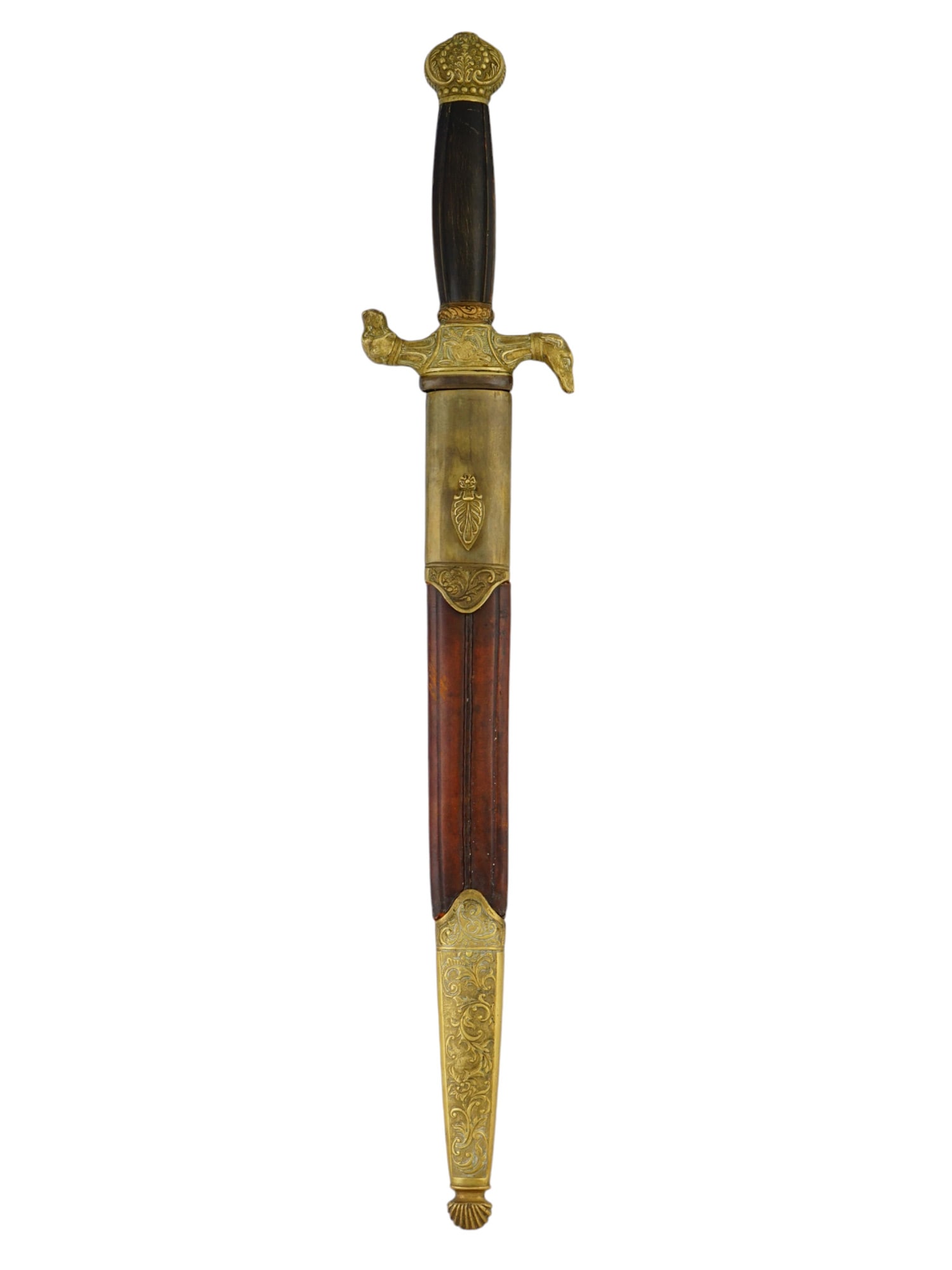 A FRENCH HUNTING DAGGER WITH GILT-BRONZE MOUNTS, 19TH CEN.: A fine French hunting dagger with gilt-bronze mounts. The quillions are cast as hunting dogs, the pommel is decorated with chased floral motifs. The blade is double-edged, and pointy with two fullers