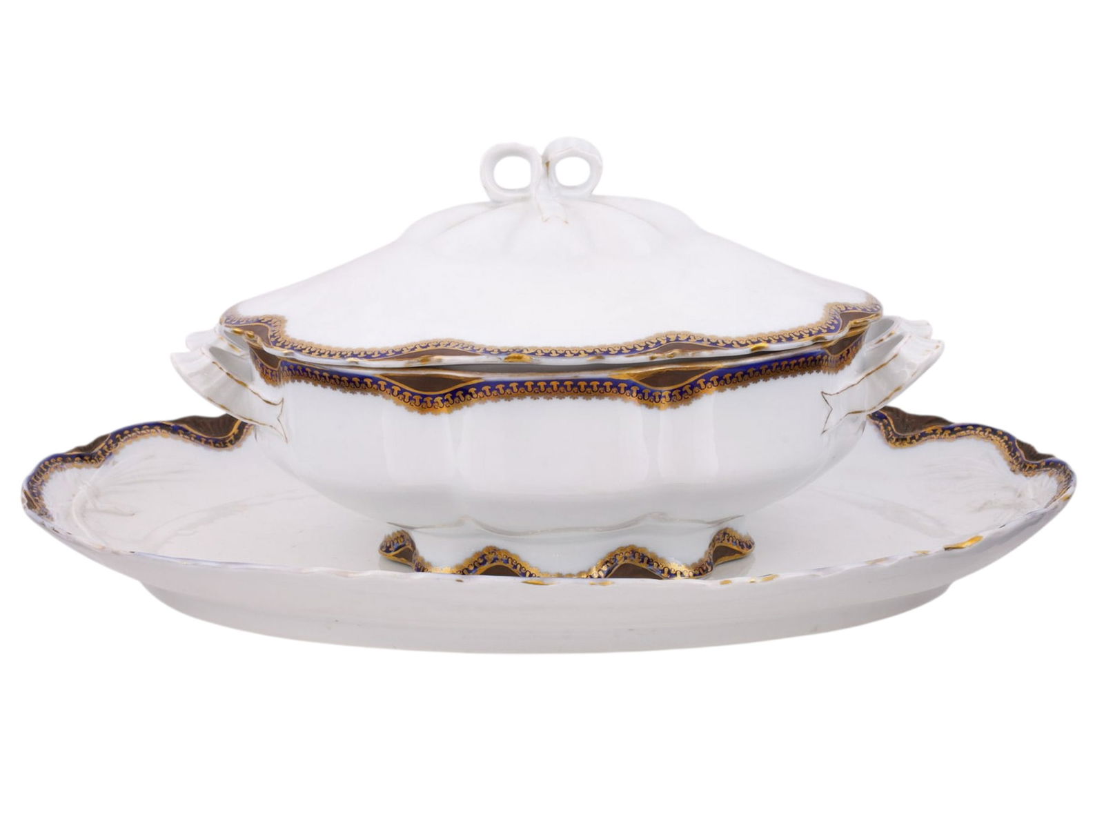 A RUSSIAN KUSNETSOV PORCELAIN FISH DISH AND SOUP TUREEN, C. 1900 (1 of 7)