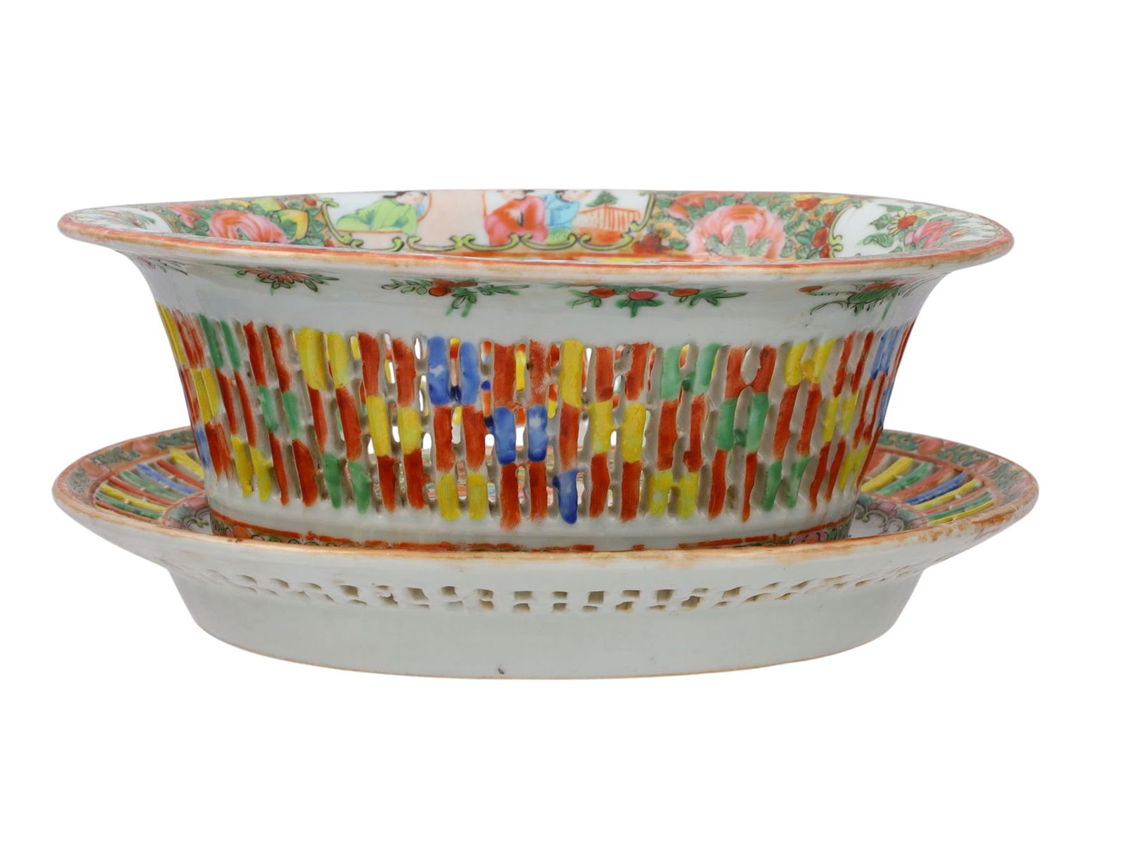 A CHINESE ROSE MEDALLION OPENWORK BOWL AND DISH, QING DYNASTY (1 of 6)