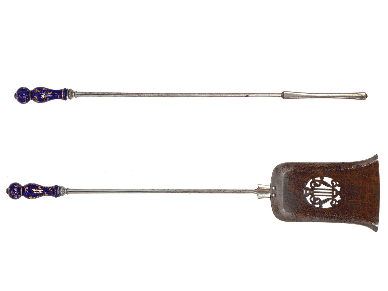 A PAIR OF AMERICAN FIREPLACE TOOLS, ASH SHOVEL AND POKER, 19TH CENTURY (1 of 3)