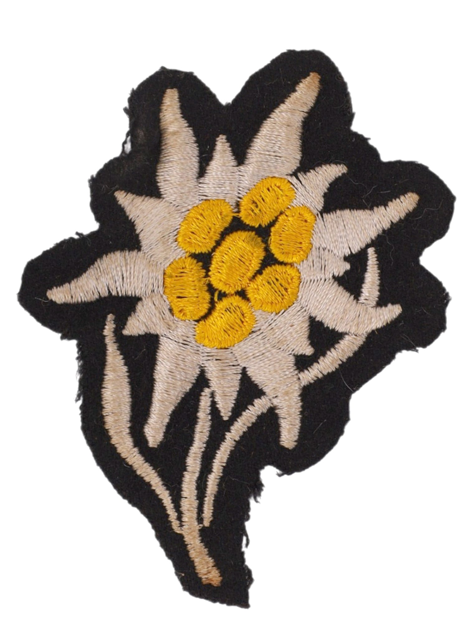A WW2 GERMAN WAFFEN-SS MOUNTAIN TROOPS EDELWEISS PATCH, C. 1940S (1 of 2)