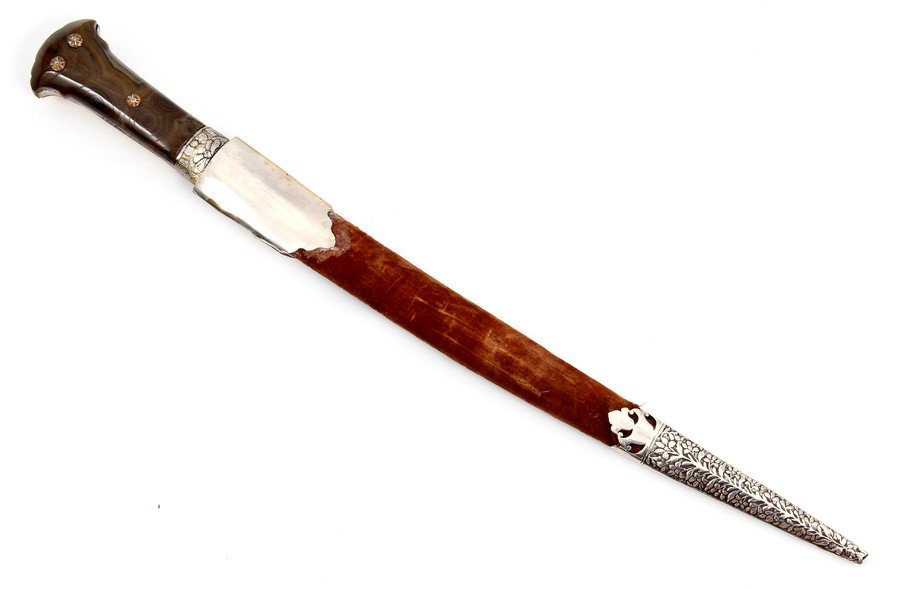OTTOMAN TURKISH STONE GRIP AND WOOTZ BLADE DAGGER: With a very strong double edged lightly curved blade of fine Wootz Damascus steel. One bone or ivory and one stone grips. Silver mounts. Scabbard and hilt with restorations, blade with dark patina. Pr