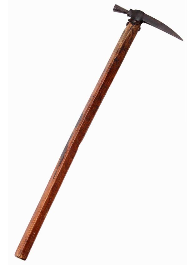 EASTERN EUROPEAN POLISH 16TH-17TH C. WAR HAMMER, 17TH: With slender steel head having long striking beak-shaped blade built for quick strike and easy penetration of helmets and armor, mounted and riveted on an old wooden shaft of somewhat square section,