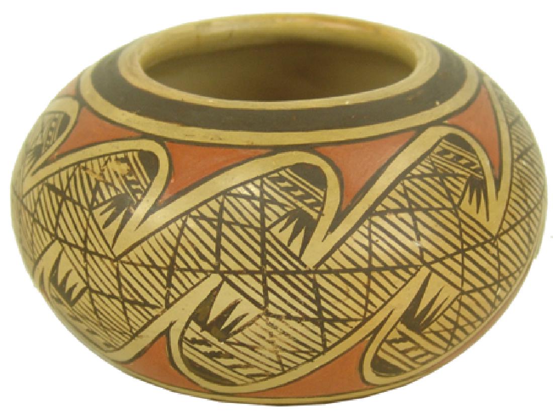 Hopi Pottery Bowl - Fannie Nampeyo (1 of 6)