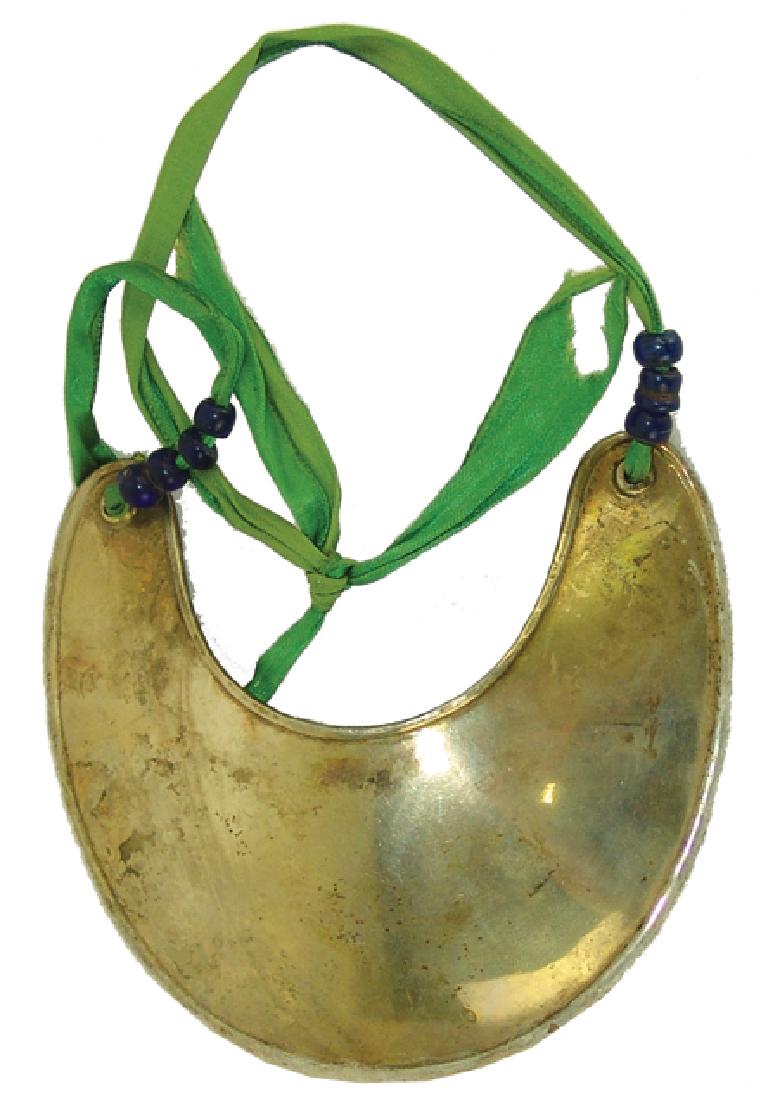 Woodlands Style Gorget (1 of 7)