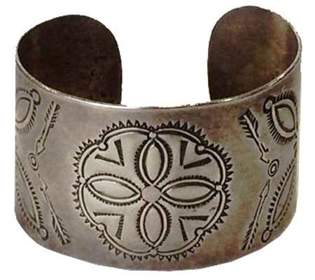 Navajo Bracelet (1 of 5)