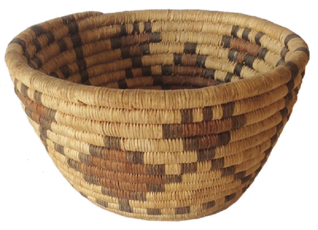 Hopi Basket (1 of 4)
