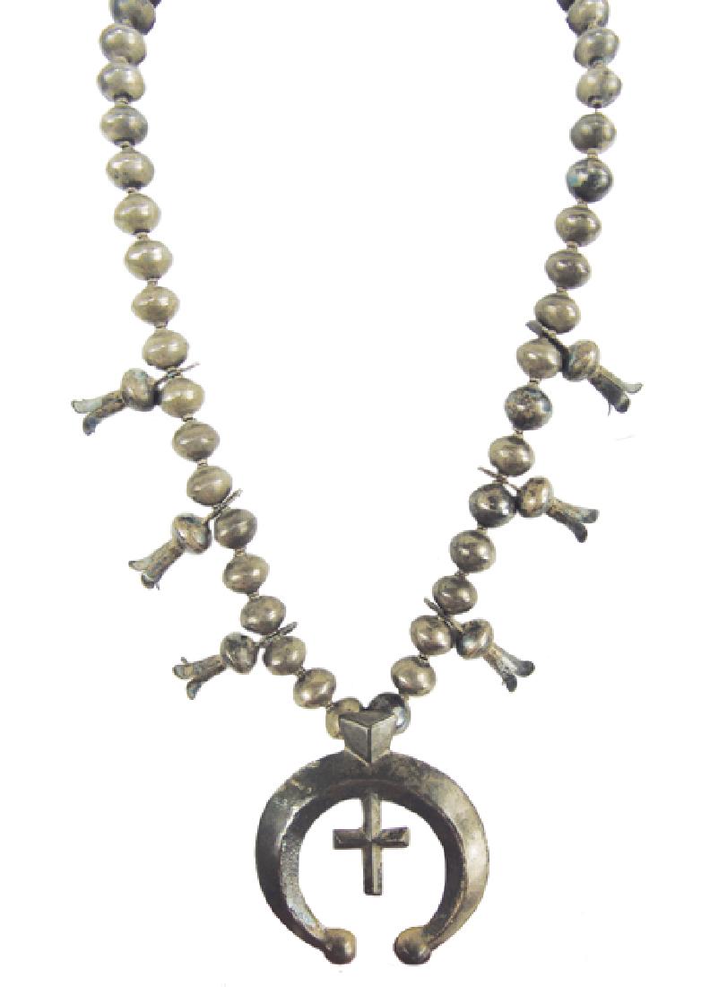 Pueblo Silver Necklace (1 of 6)