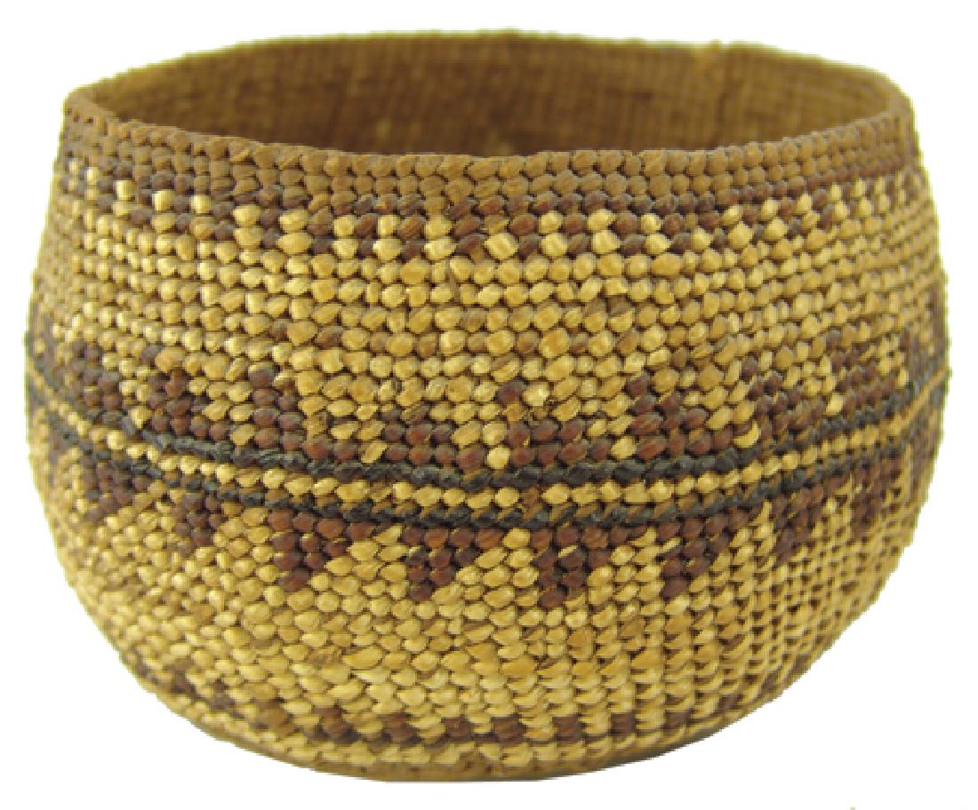 Hupa Basket (1 of 6)