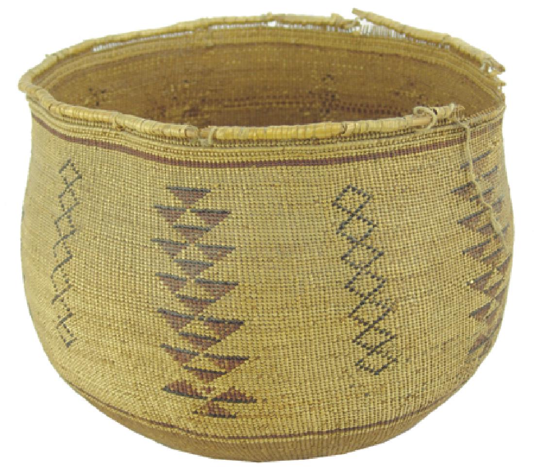 Hupa Basket (1 of 9)