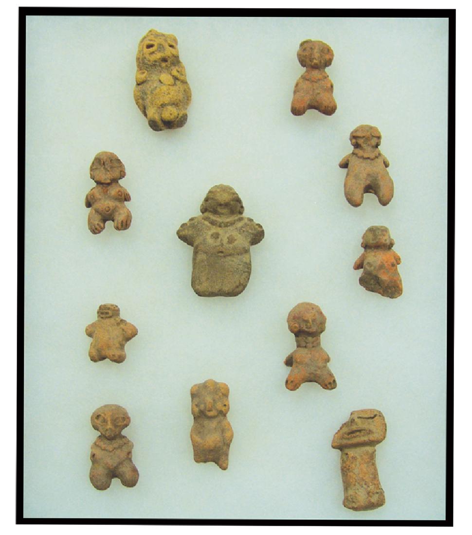 Frame of Heads: Collection of 11 small pre-classic clay figures - Mayan/Mixtec, etc.,600-900 AD,Largest 3" x 2"