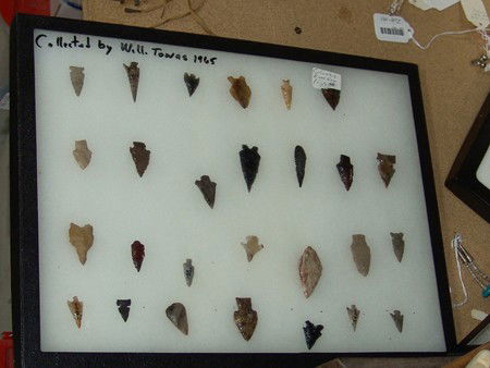 Points in Frame: Collection of Columbia River stone points and some obsidian, some fragmentary. Size: 2 x 1" largest"