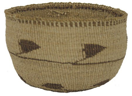 Klamath Basket: Early/Mid 1900s, Traditional soft weave woven basketry bowl with simple fish design. Very good condition. 4" x 6"