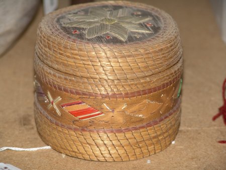 Woodlands Basket: Woodlands birch bark and quilled basket. Very good condition. Circa: 1920 Size: 4" x 4-1/2"