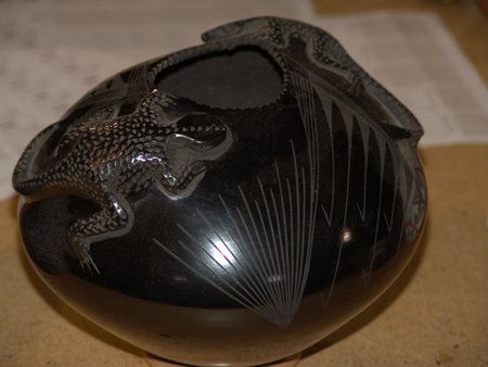 Mata Ortiz Pot - Martha M. Quezada: Fine thin walled Mata Ortiz blackware pottery effigy jar with lizards by Martha M. Quezada. Size: 6" x 7-1/2"