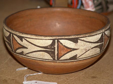 Zia Chili Bowl: Zia chili bowl. 3" x 6-1/2"