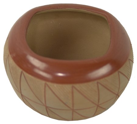 San Juan Pottery Jar - Rosita De Herrera: Late 1900s, Beautiful incised and carved redware bowl with traces of mica clay. Very good condition. 4" x 6"