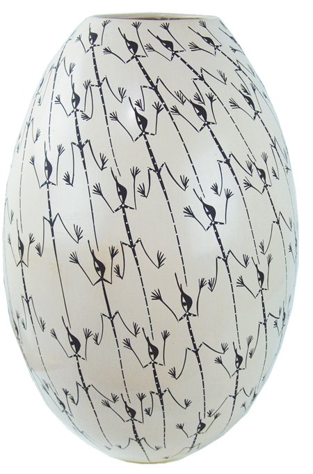 Mata Ortiz Pottery Jar - Lucy Mora: Early 2000s, Large exceptional thin-walled egg-shaped black-on-buff jar completely covered with skinny lizard figures. Very good condition. 18-1/2" x 12"