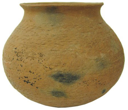 Casas Grandes Pottery Jar: Prehistoric, Small corrugated redware olla. Good, as-found condition. 7" x 8"