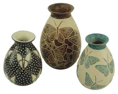 3 Mata Ortiz Pottery Jars - L. Soto & J. Lopez: Early 2000s, Includes three smaller sgraffitto jars, all with butterfly motifs, signed Lupe Soto and Jesus A. Lopez. Very good condition. Largest 6-1/2" x 4"