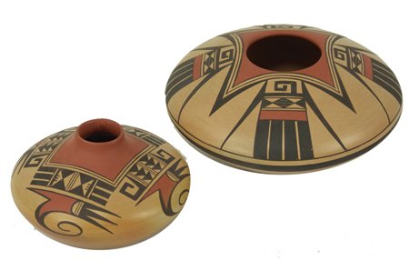 2 Hopi Pottery Jars - Fawn Navasie (1 of 8)