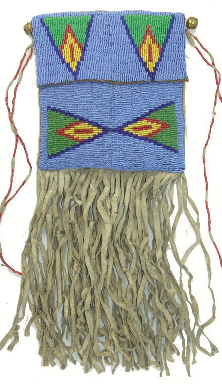 Sioux Beaded Bag (1 of 10)