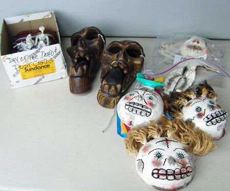 7 Day of the Dead Items (1 of 10)
