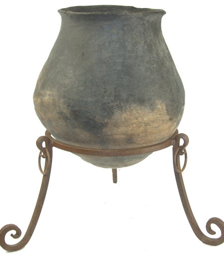 Tarahumara Cooking Pot (1 of 10)