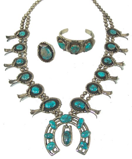 Navajo Necklace Set (1 of 9)